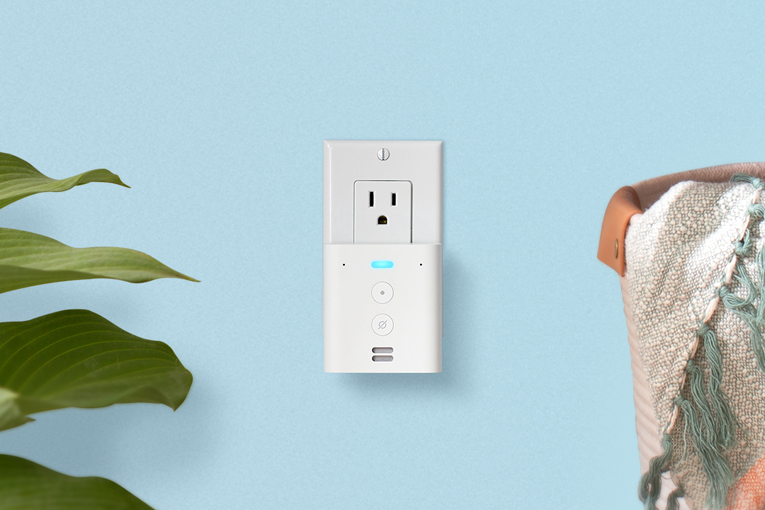 An Echo Flex plugged into an outlet.