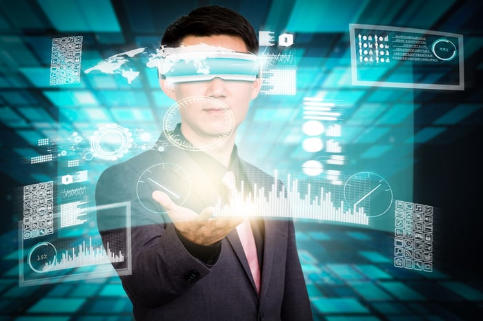 Male experiencing virtual world 