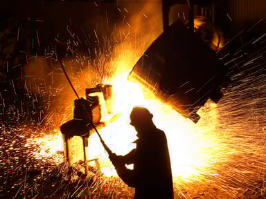 Steelmaker worker in foundry 1500