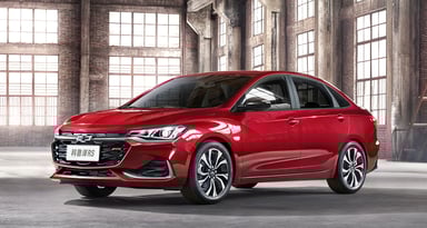 2019-Chevrolet-Monza-RS-China