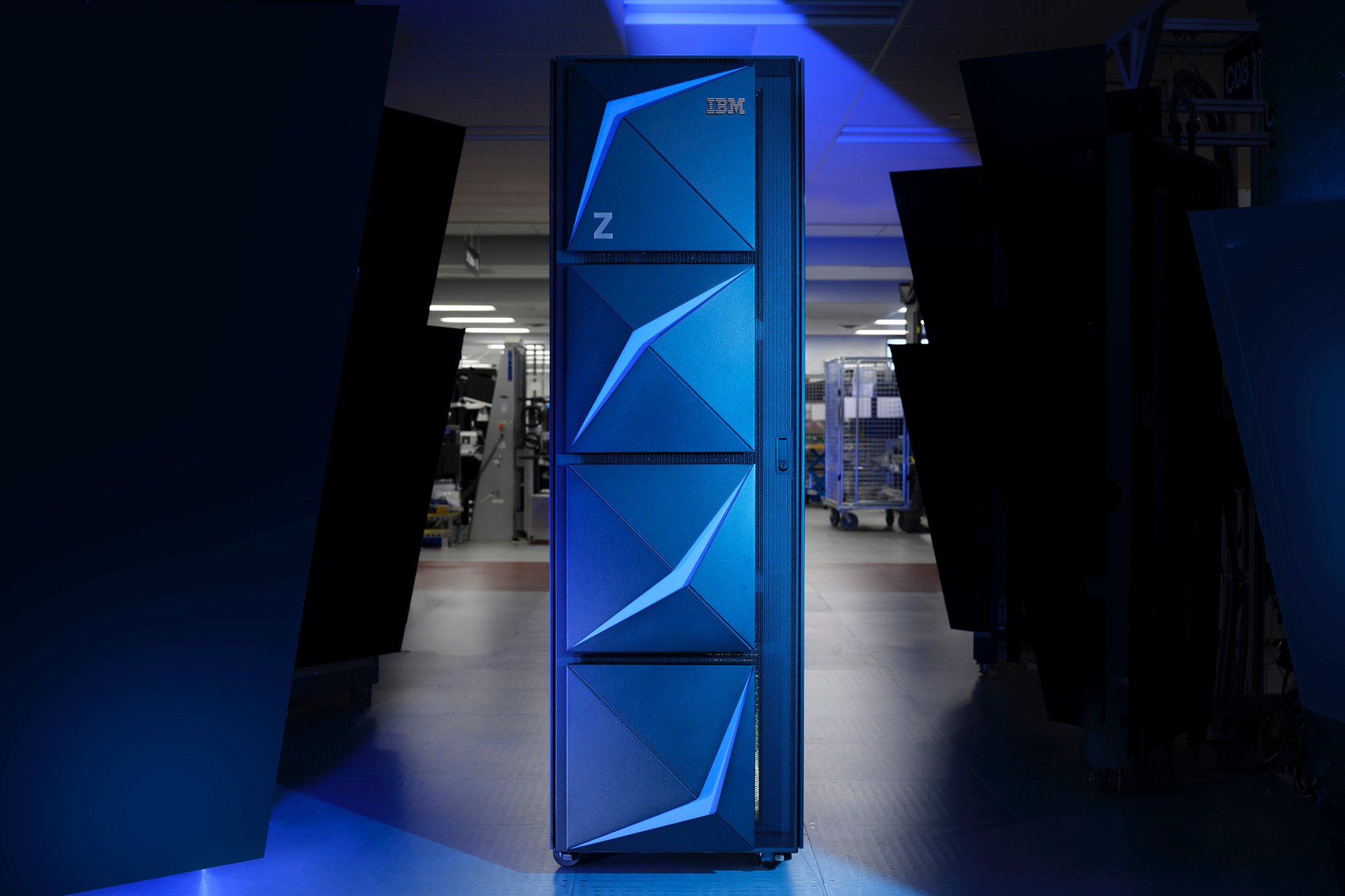 Мэйнфрейм ibm z13. Мэйнфрейм z10. Мэйнфрейм system z10. Ibm system z12. Ibm mainframe system z.
