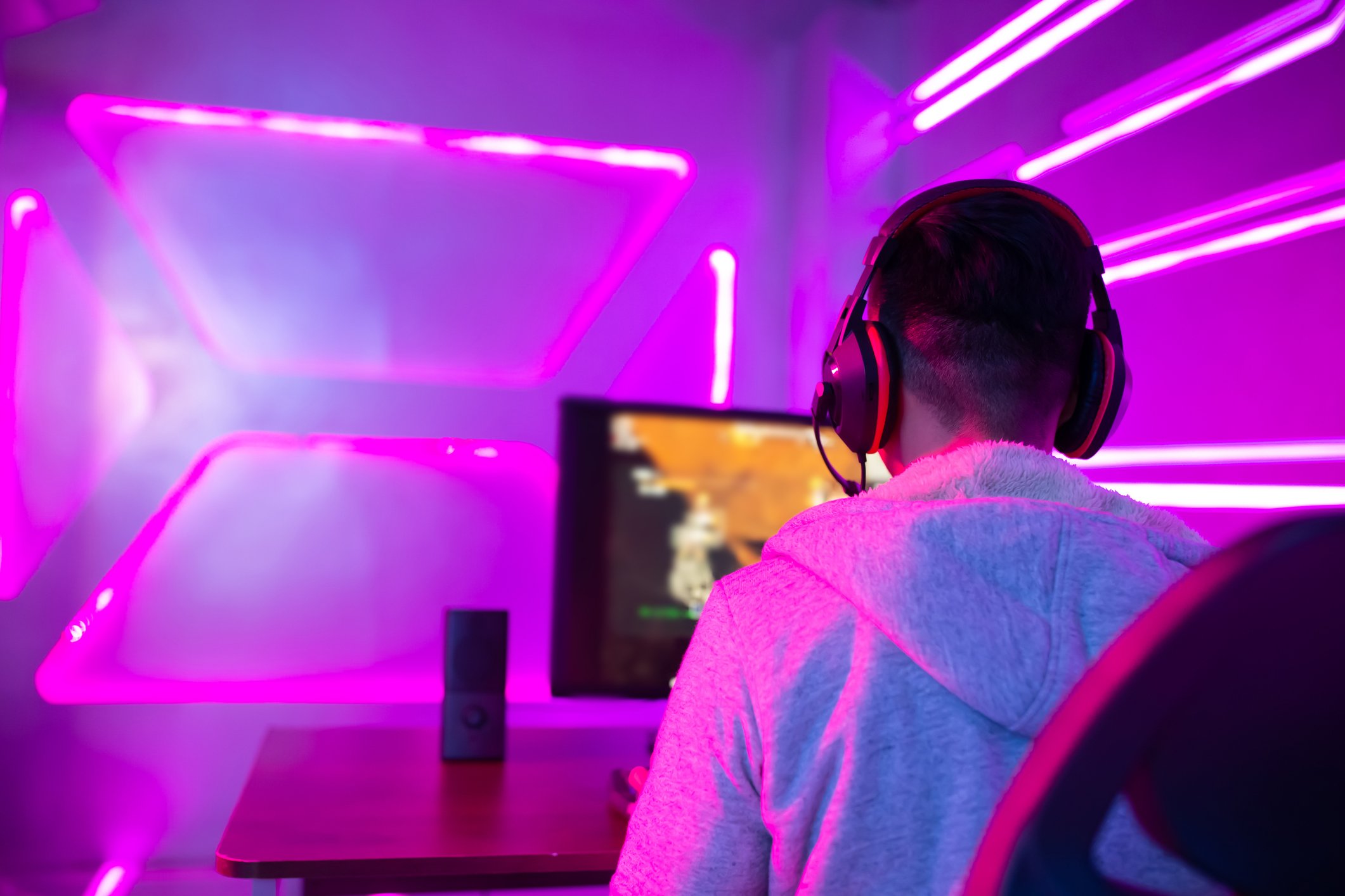 A gamer plays a PC game.