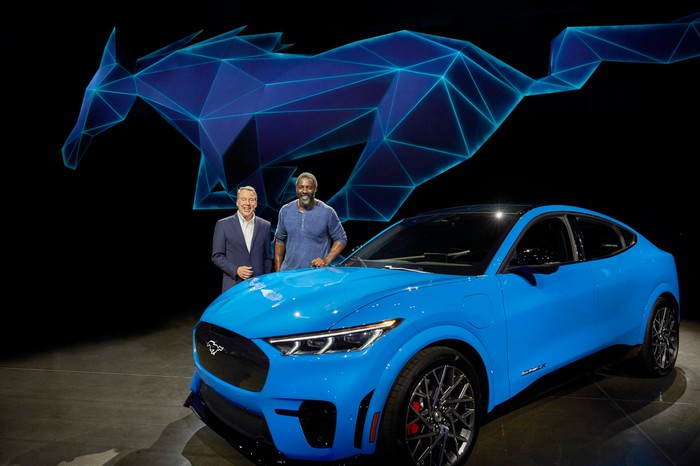 FORD'S EXECUTIVE CHAIRMAN, BILL FORD, AND ACTOR IDRIS ELBA REVEALED THE FORD MUSTANG MACH-E AT AN EVENT IN LOS ANGELES ON SUNDAY NIGHT.