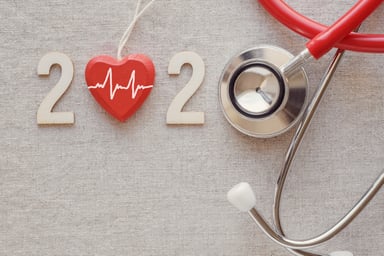 2020 with 0s formed by heart and a stethoscope