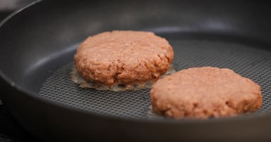 Beyond Burger_Cooking
