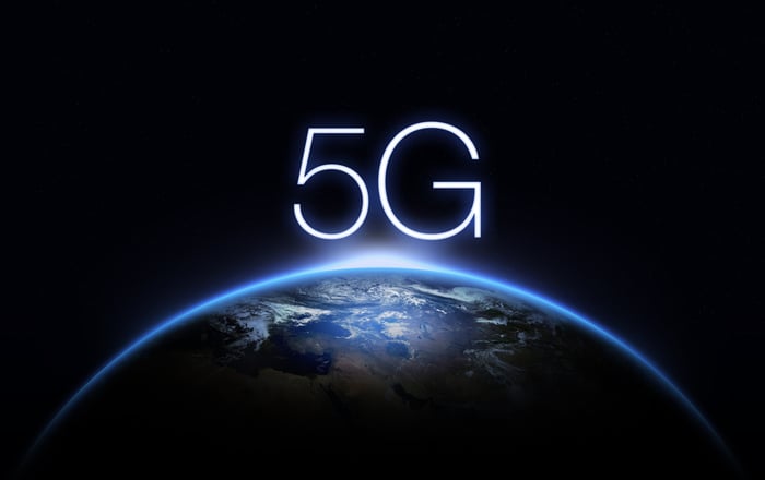 5G text over the earth.