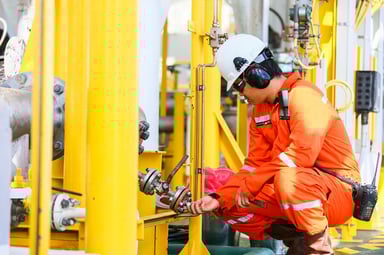 oil worker on offshore rig
