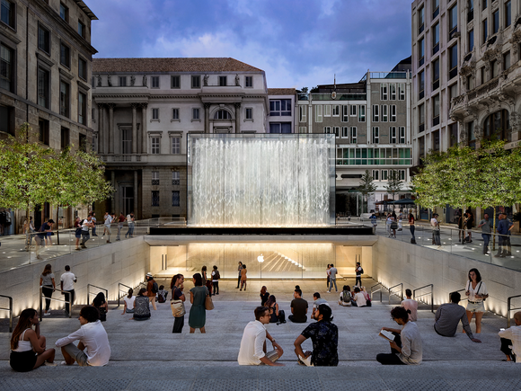 Apple Store Piazza Liberty Milan Italy.