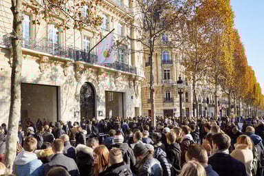 Apple-Champs-Elysees_exterior_11182018