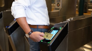 American-Express_Contactless_Payment_Subway