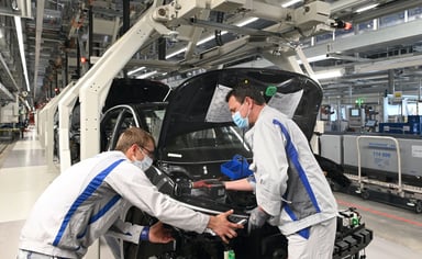 VW-Zwickau-reopens-COVID19-042320