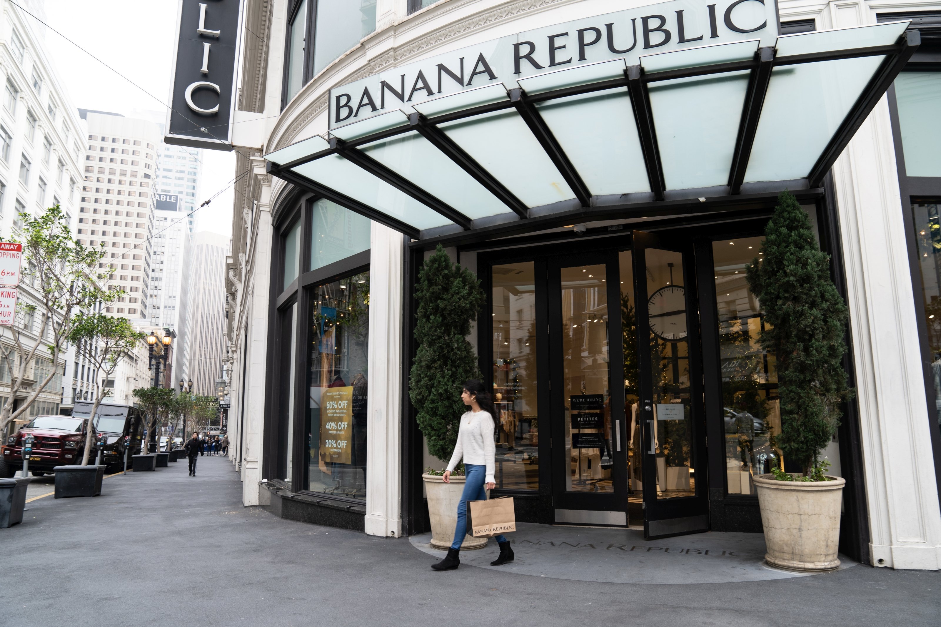 A Banana Republic store exterior.