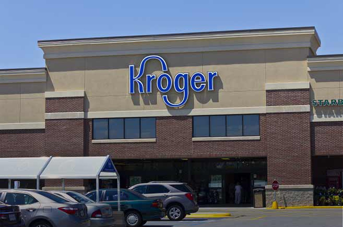 Kroger store location as seen from a parking lot.