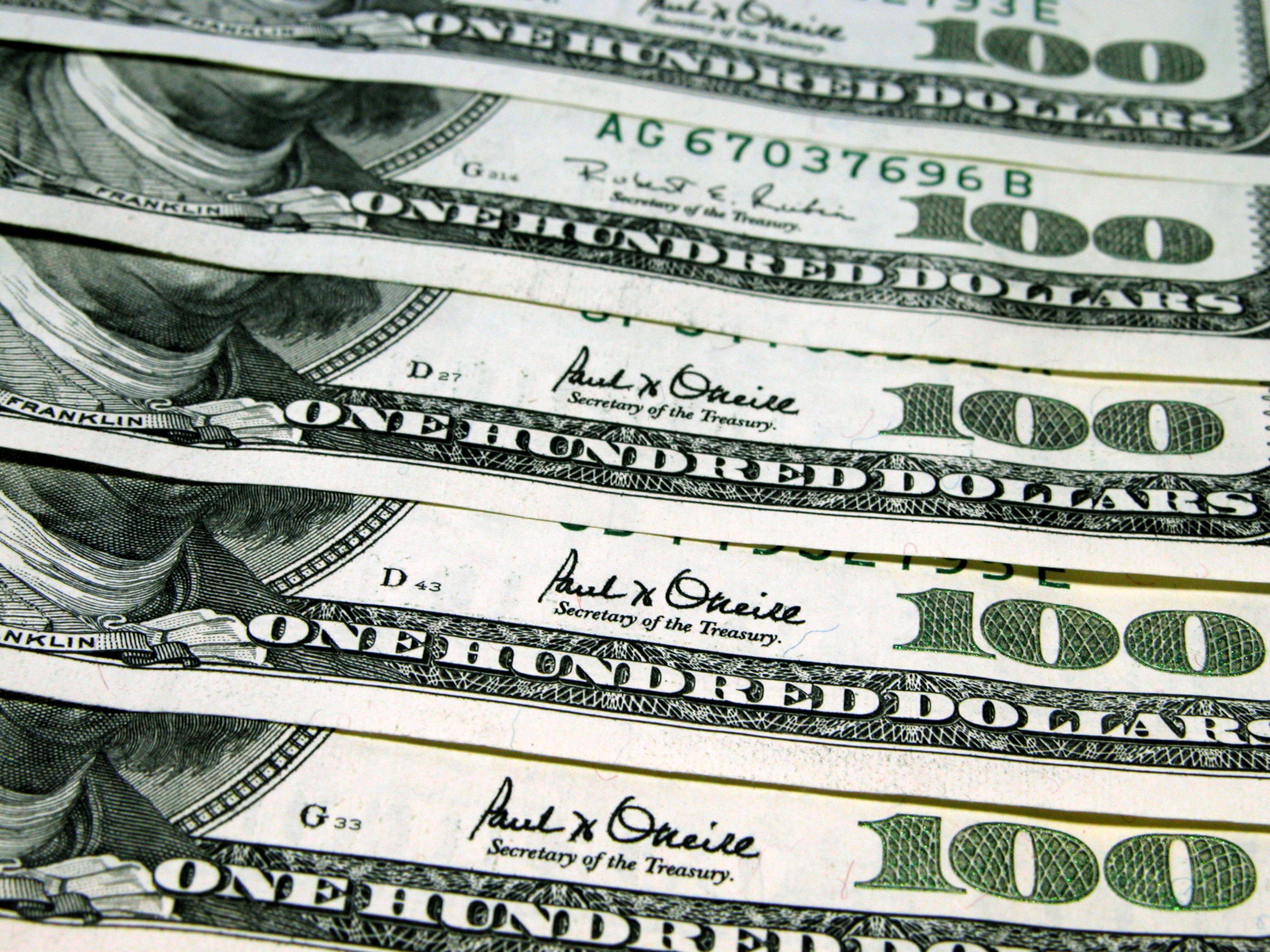 Hundred dollar bills.