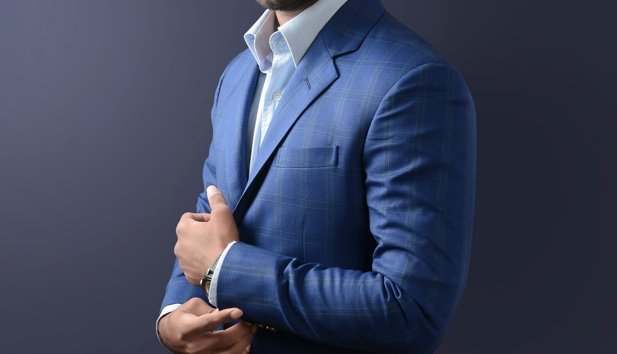 Men S Wearhouse Jos A Bank Owner Tailored Brands Expects To File For Bankruptcy The Motley Fool