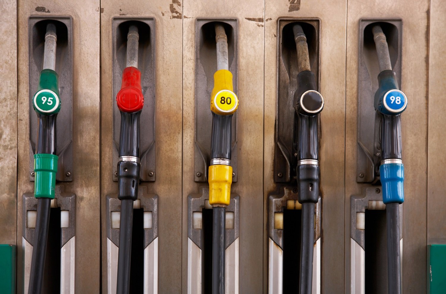 fuel nozzles for vehicles