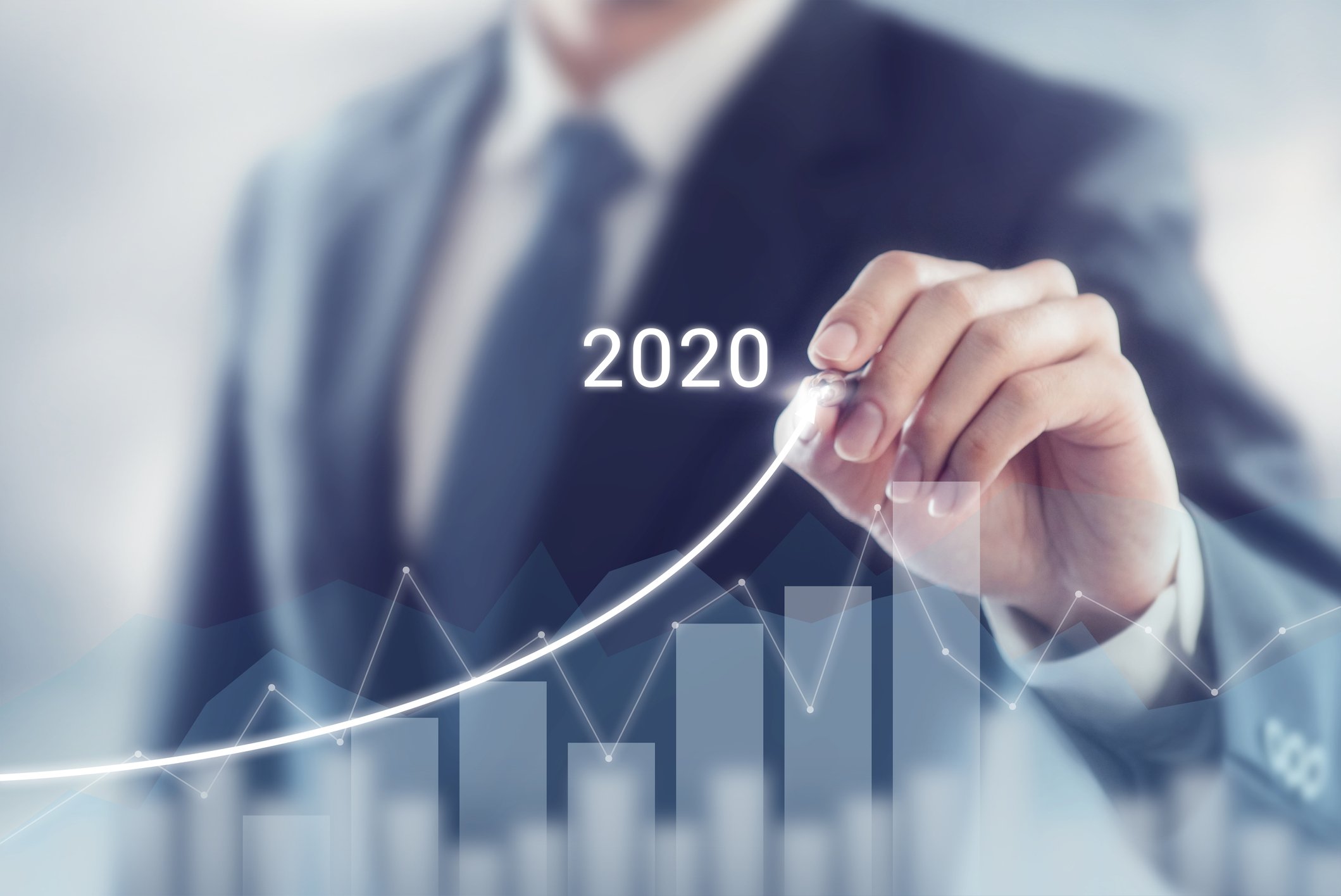 Pen drawing a line depicting growth in 2020.