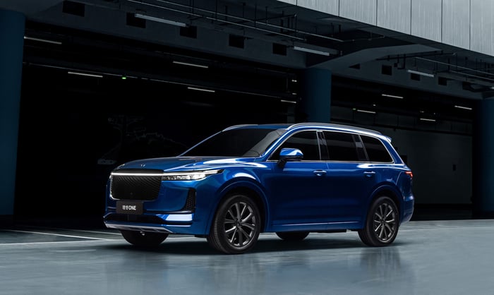 A blue Li ONE, a midsize electric SUV