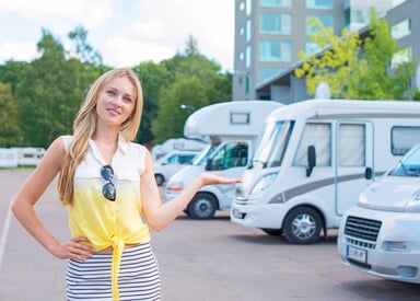 RV Saleswoman