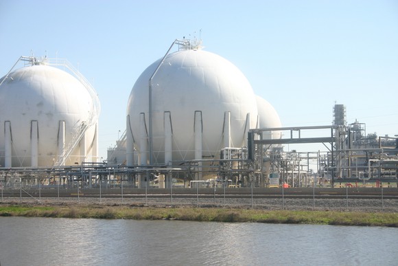 Natural gas storage tanks