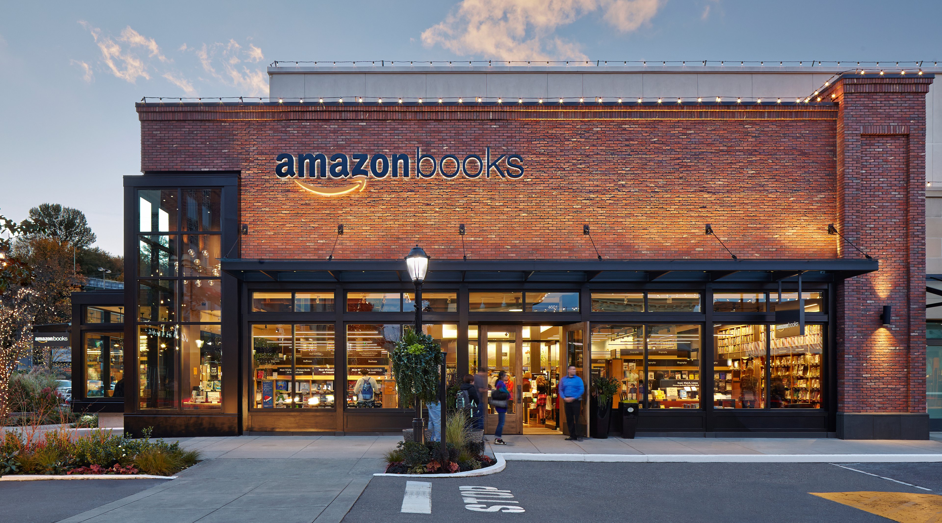 Amazon books retail store.