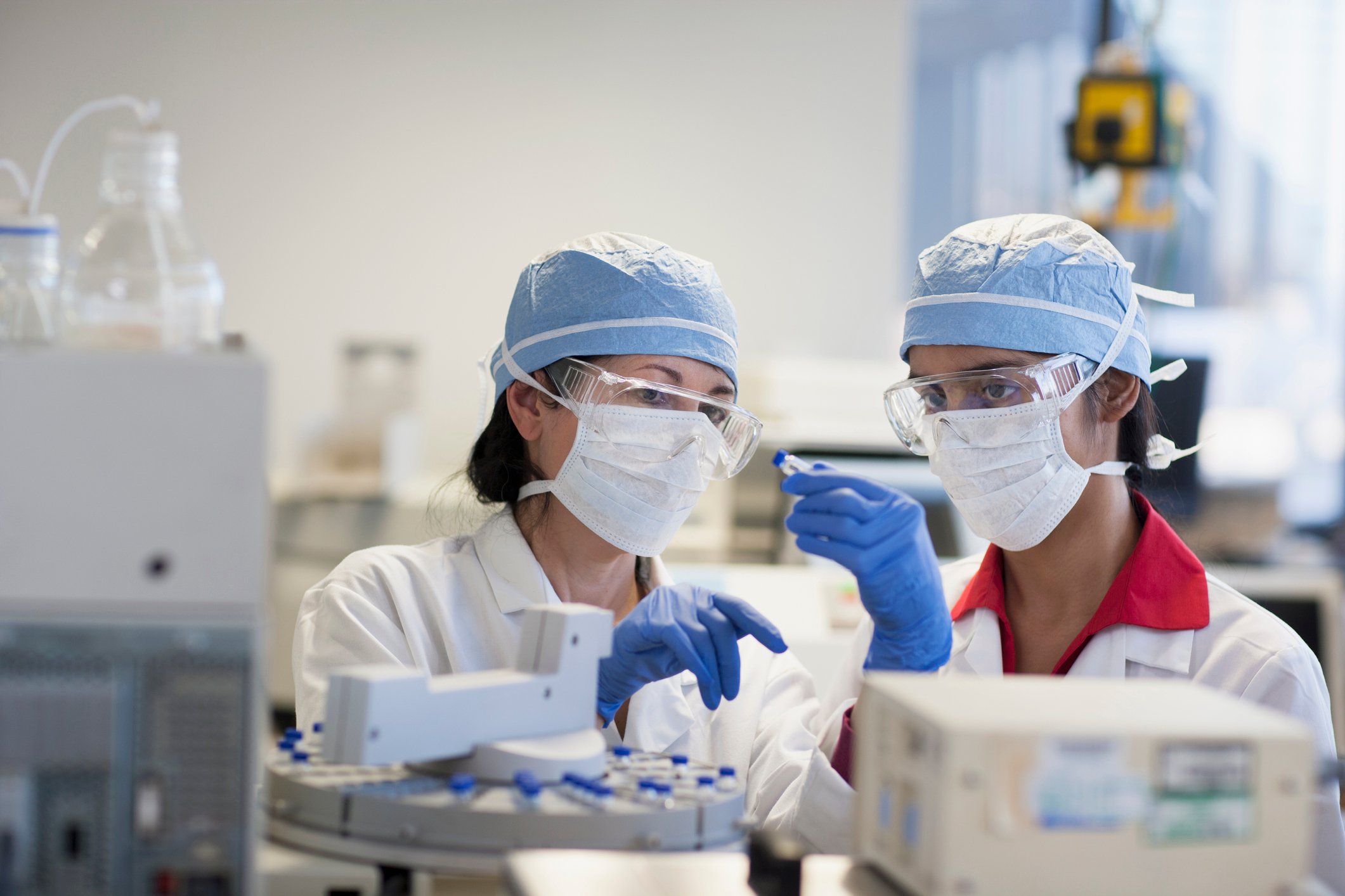 female researchers work in a lab
