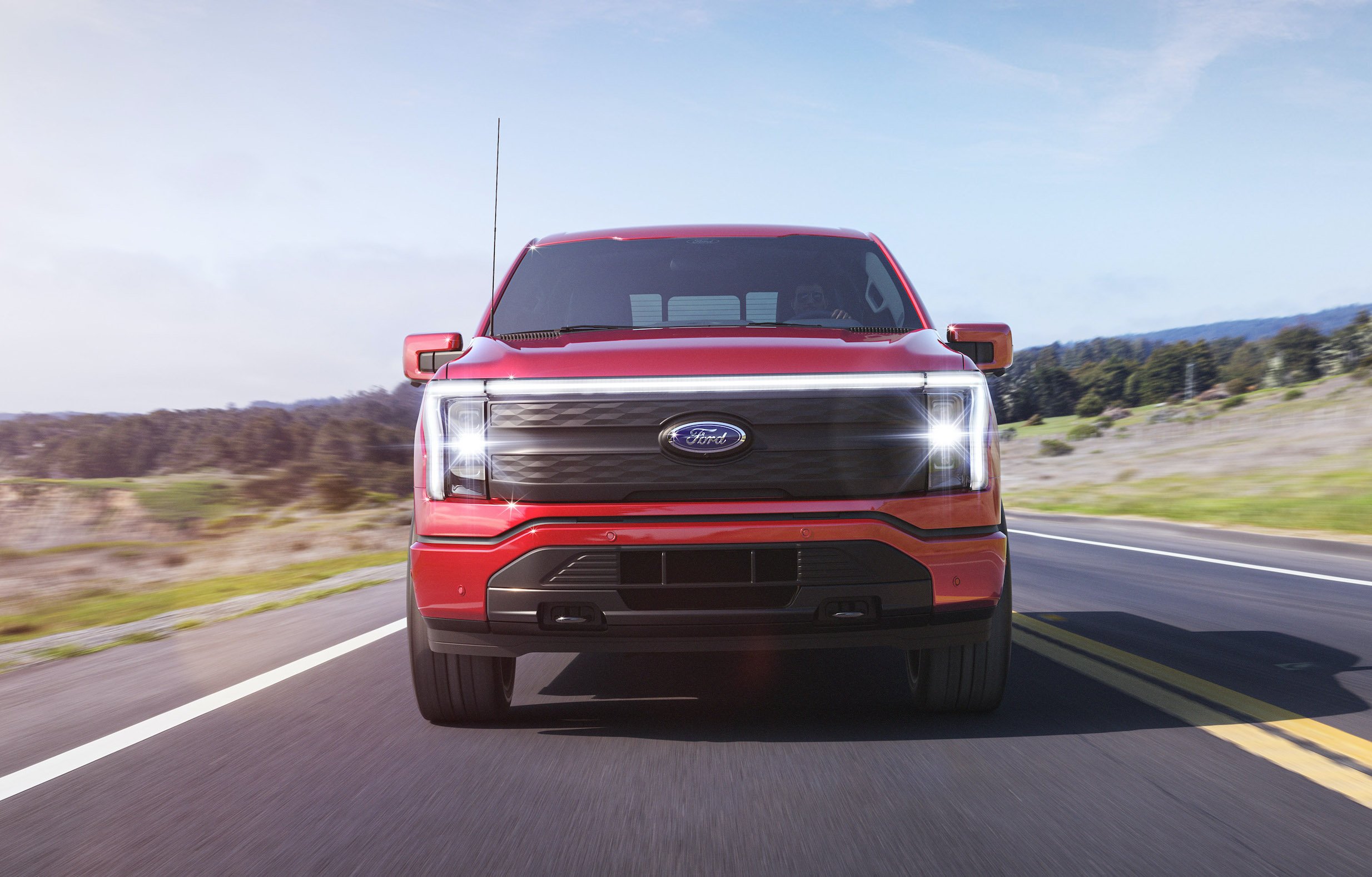 2022-Ford-F150-Lightning-Front