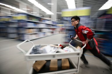 Preparing-JD.com-orders-for-same-day-delivery