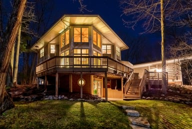 House with deck