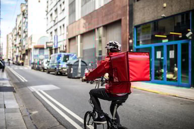 food-delivery-bike-street