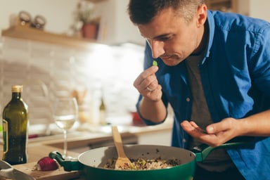 GettyImages-cooking in the kitchen