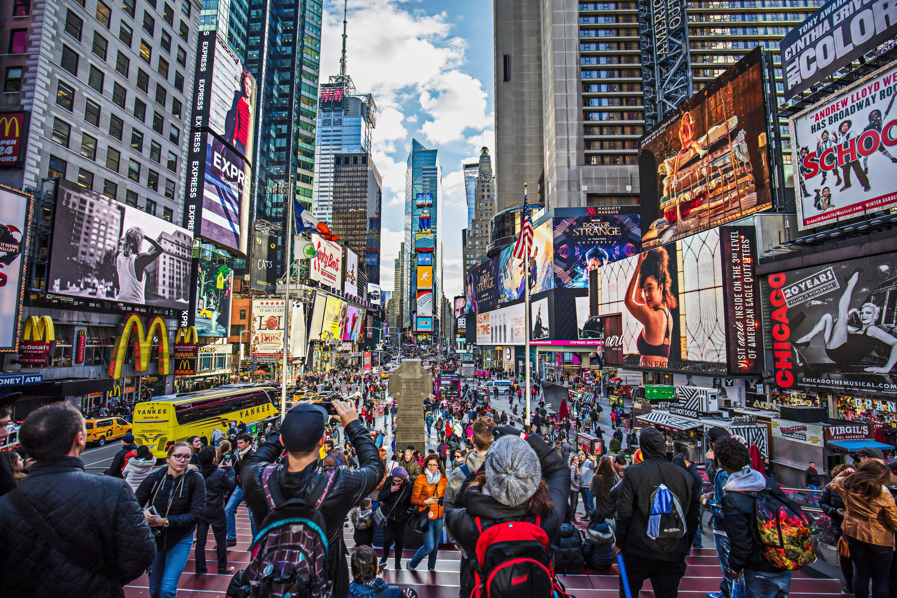 clear channel billboard times square