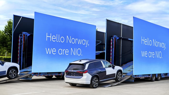 Nio electric vehicles being loaded for delivery to Norway. 