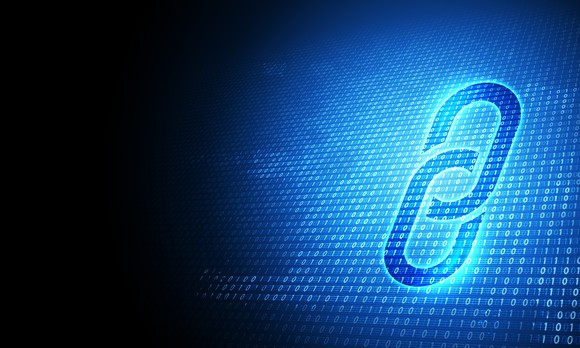 A digital rendering of a chainlink against a background of zeros and ones.