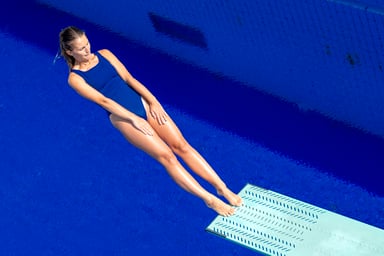 Dive GettyImages-1083391124