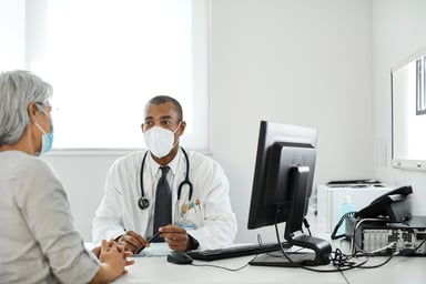Patient meets with doctor for an appointment