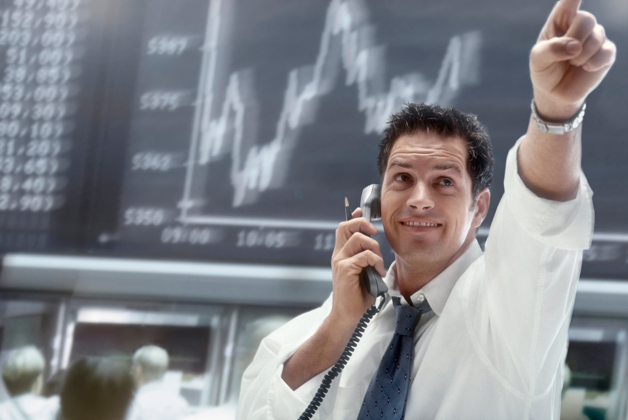 excited-invetor-trading-stocks