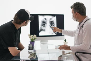doctor explaining a chest xray