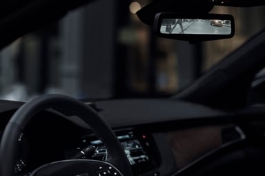 2016-Cadillac-CT6-RearCameraMirror