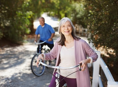 Two people on bikes_GettyImages-143071048
