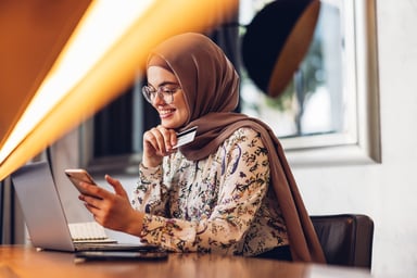 smart-investor-buying-stocks-getty