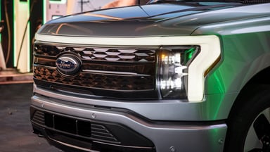 2022-Ford-F150-Lightning-grill