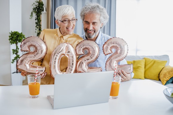Older couple celebrating 2022.