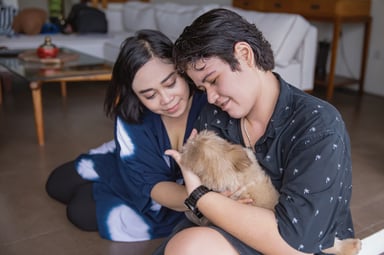 happycouplepetnewdoganimalpetowner 