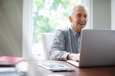 A person at a laptop_GettyImages-1125874978