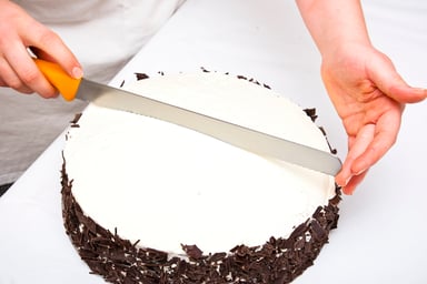 cutting cake
