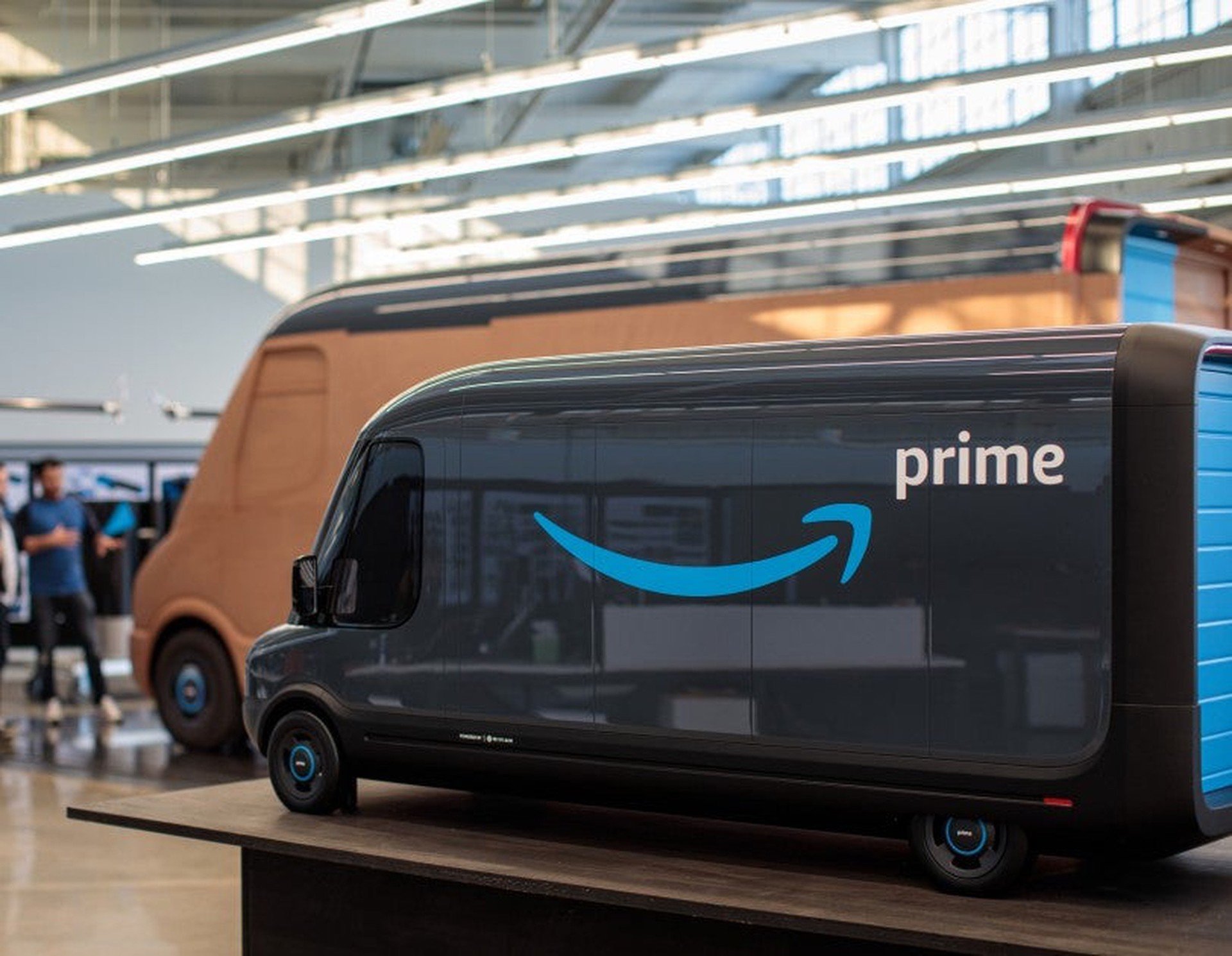 A model of an Amazon Prime van.