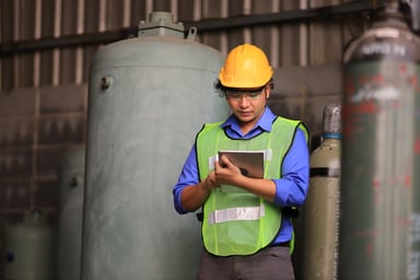 Nitrogen tank, worker