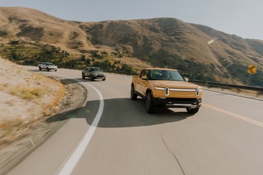 2022-Rivian-R1T-16