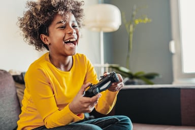 video-gamer-girl